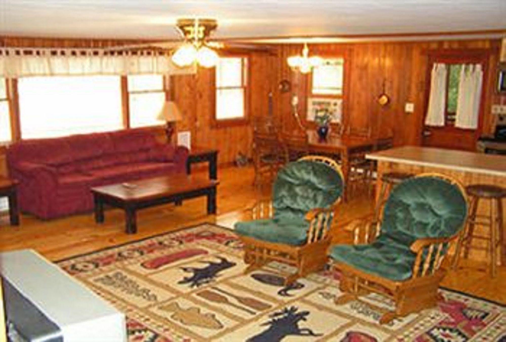 Cabins At Twinbrook Resort マギー・バレー インテリア 写真